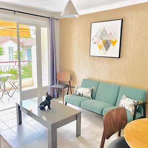  Apartment 2 Bedroom Luxury Flat With Balcony Center